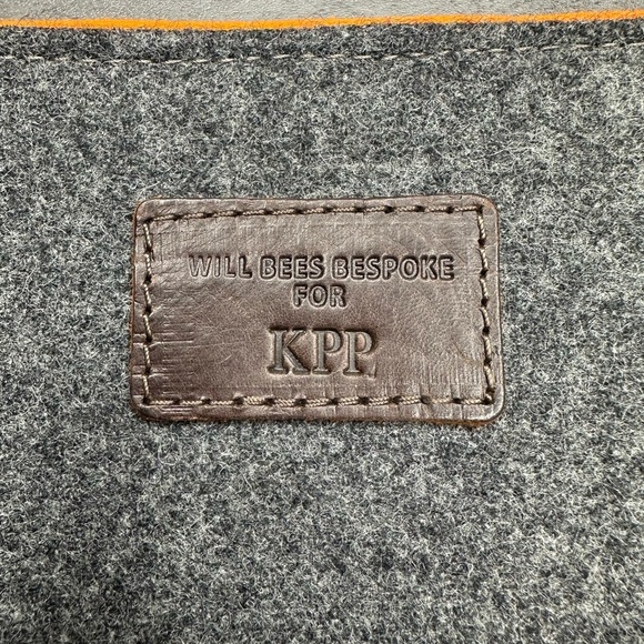 Will Bees Bespoke Euro Wool Wristlet / Clutch — Monogrammed - Picture 4 of 6